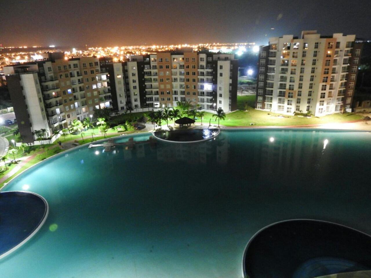 Departamento De Lujo 3 Recamaras En Exclente Ubicacion Apartment Cancun Bagian luar foto